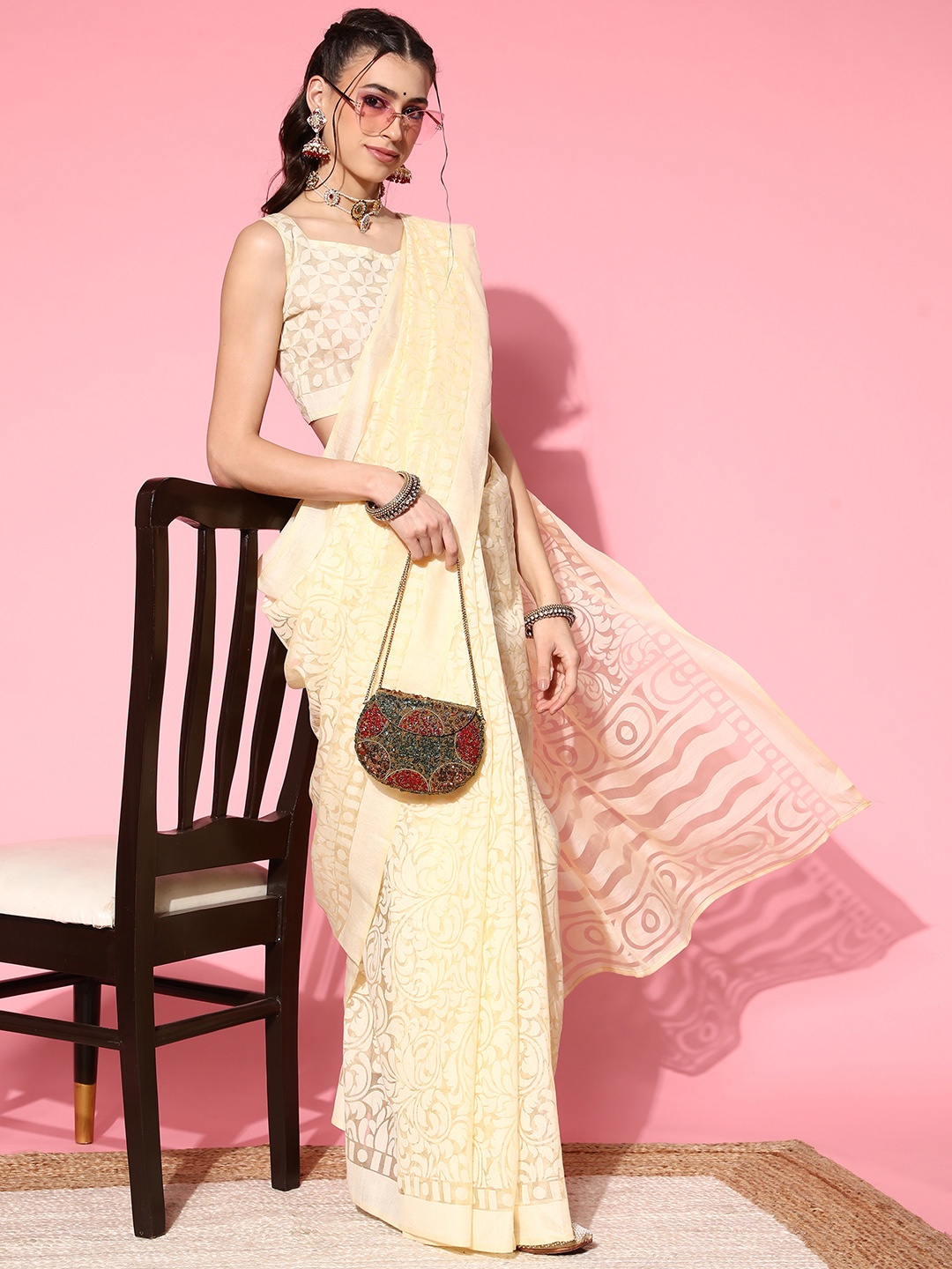 

Mitera Ethnic Motifs Saree with Printed border, Cream