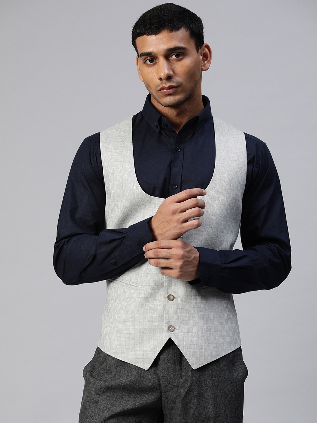 

ManQ Men Grey Self Checked Slim Fit Formal Waistcoat