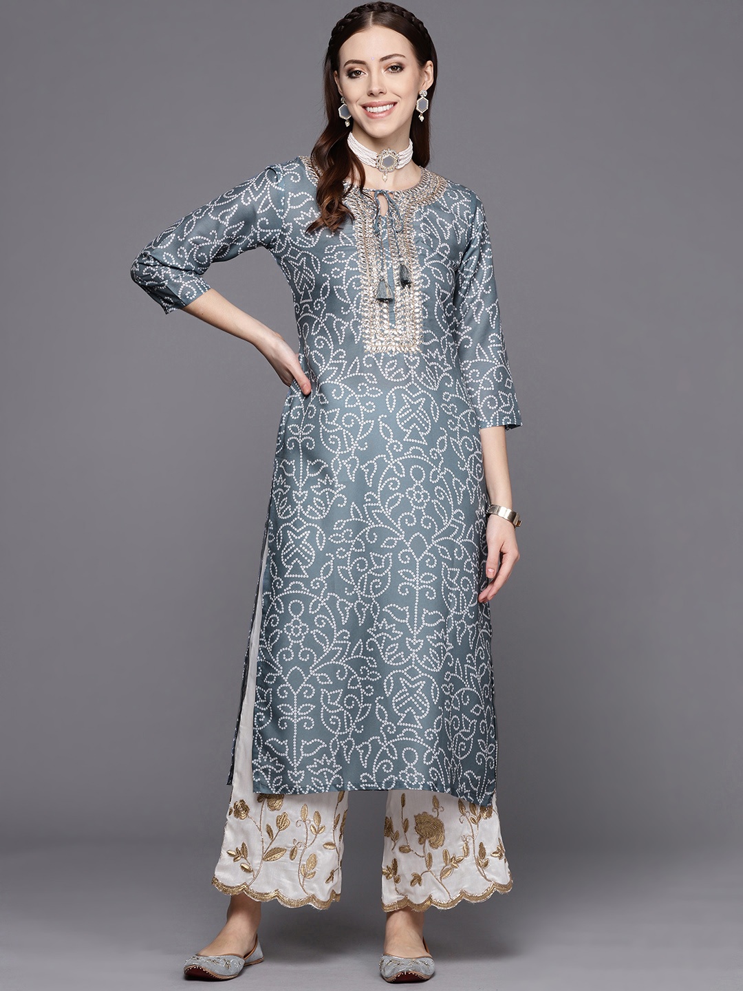 

Varanga Bandhani Printed Gotta Patti Tie-Up Neck Silk Straight Kurta, Grey