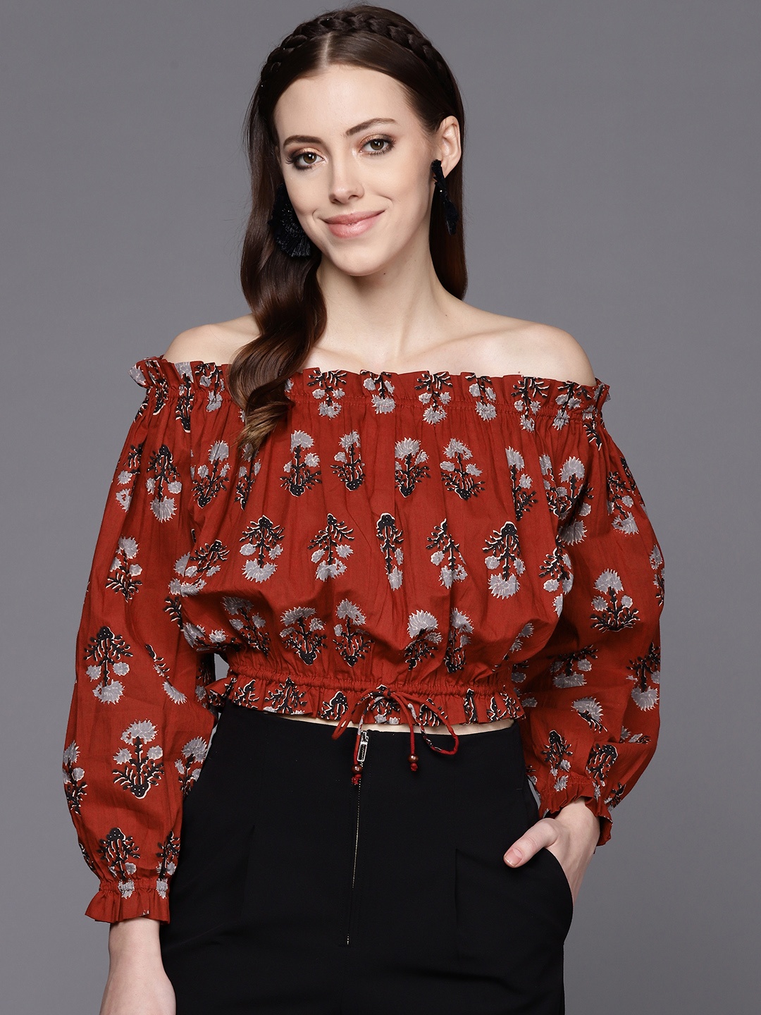 

Varanga Red & Black Print Off-Shoulder Crop Top