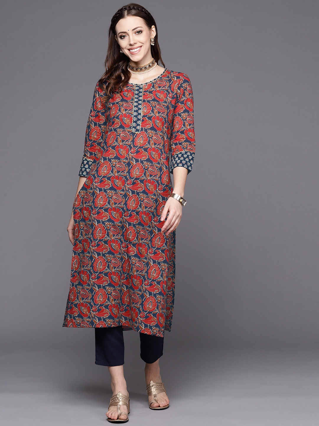 

Varanga Women Navy Blue & Red Ethnic Motifs Printed Kurta