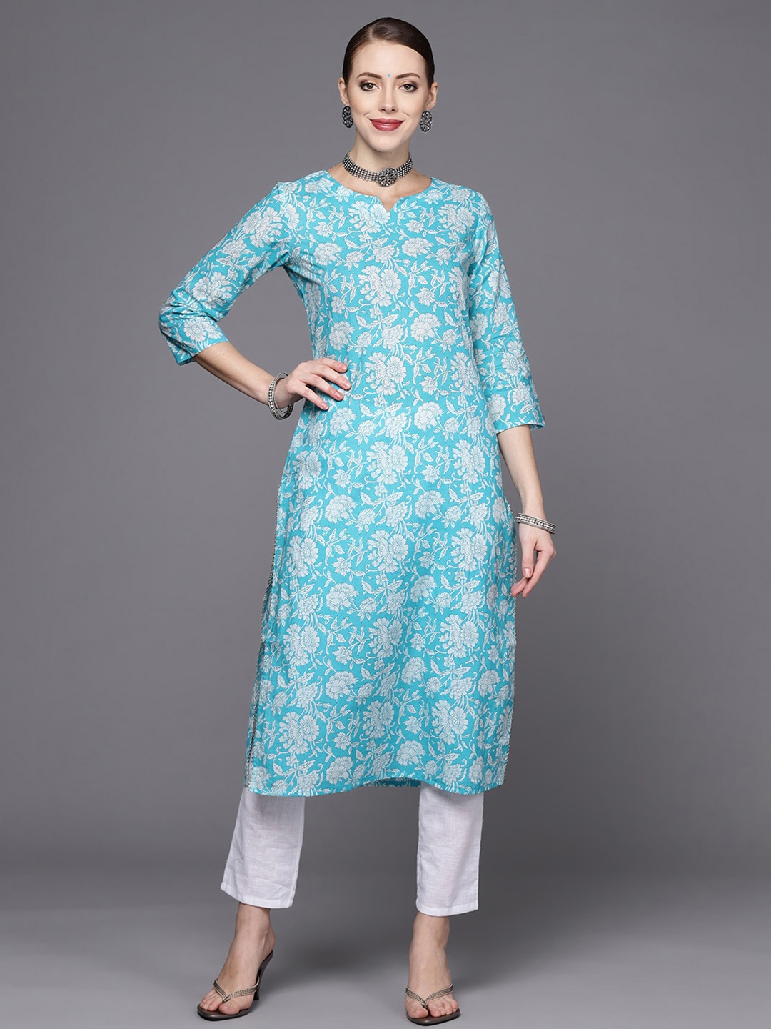 

Varanga Women Blue & White Ethnic Motifs Printed Kurta