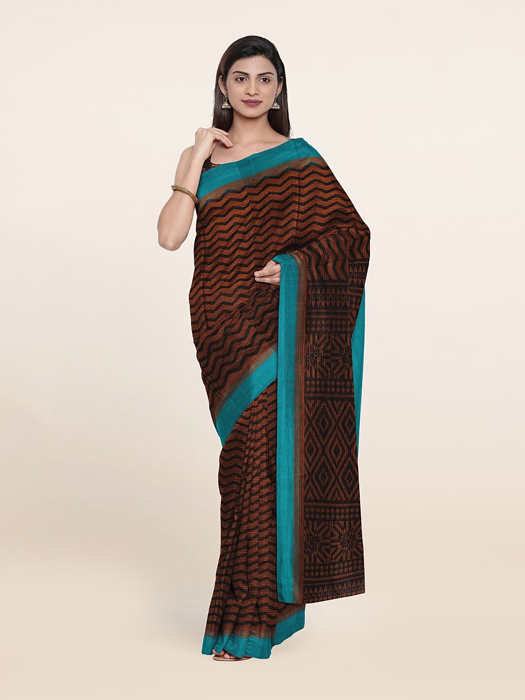 

Pothys Black & Blue Saree