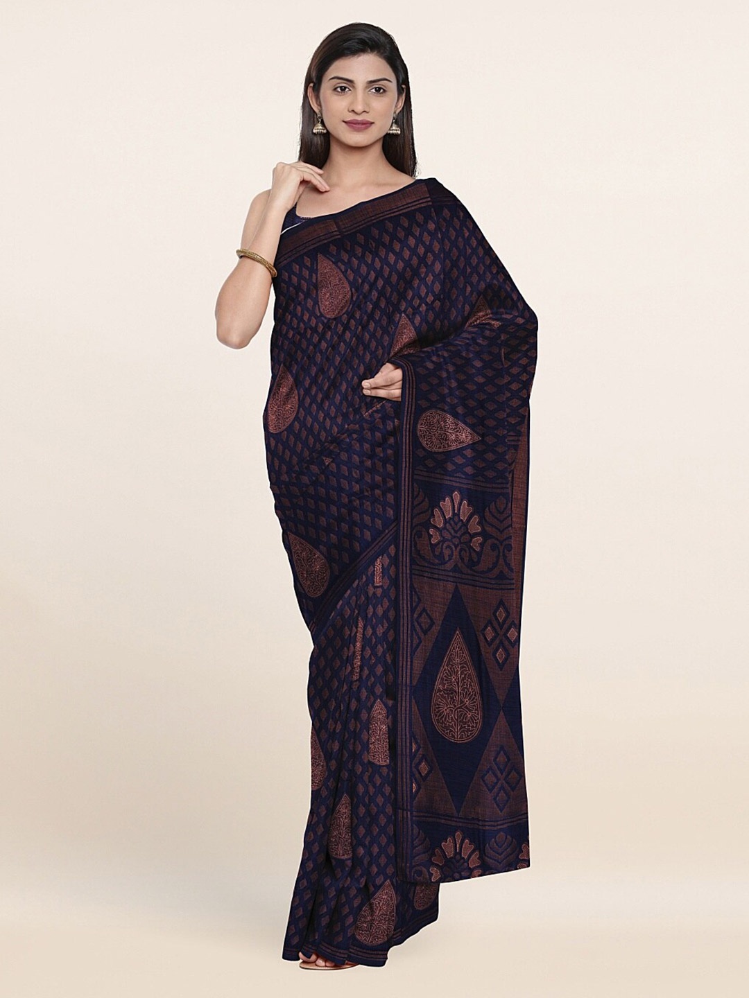 

Pothys Navy Blue & Bronze-Toned Printed Saree