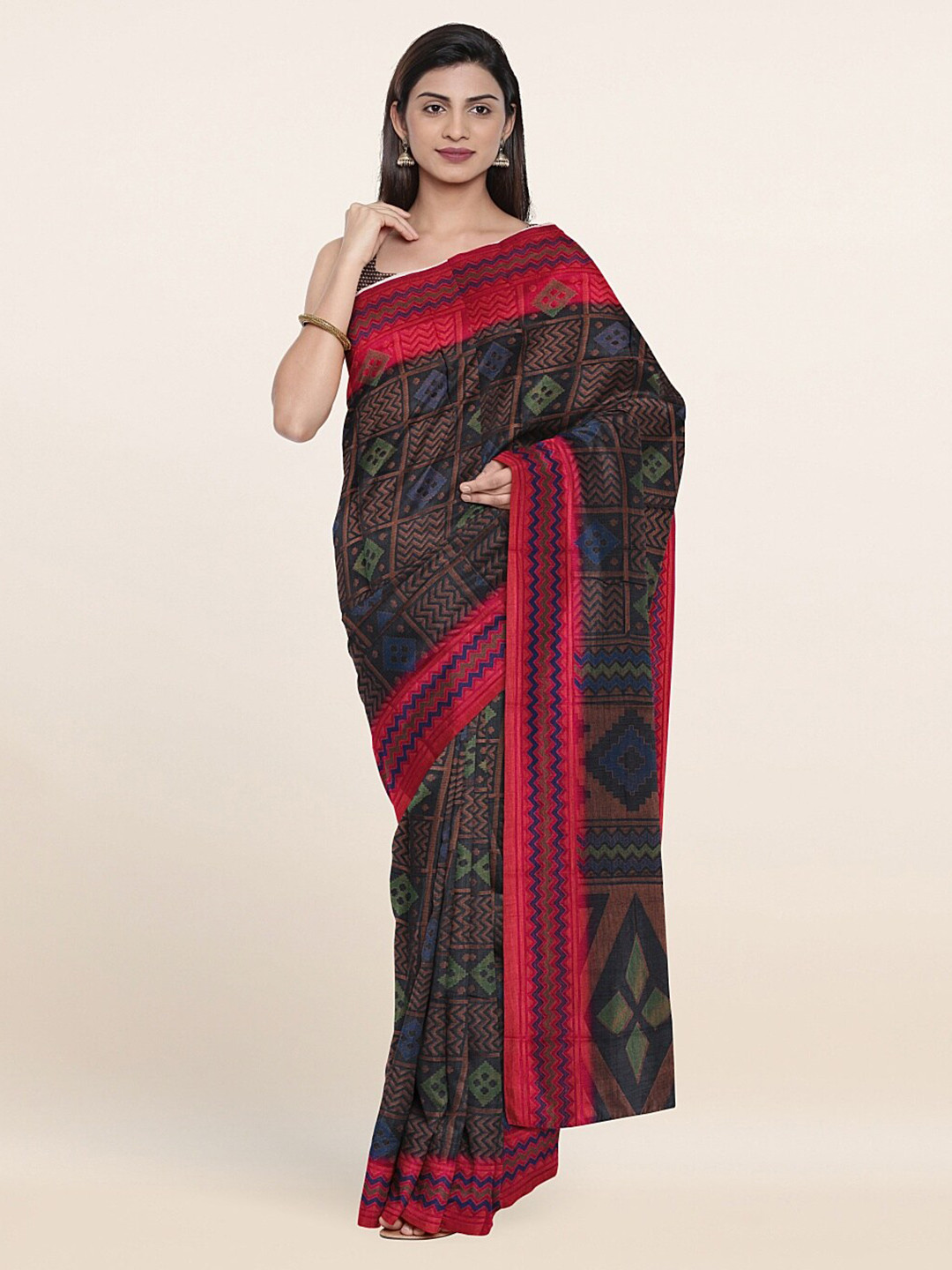 

Pothys Charcoal Grey & Pink Floral Printed Saree