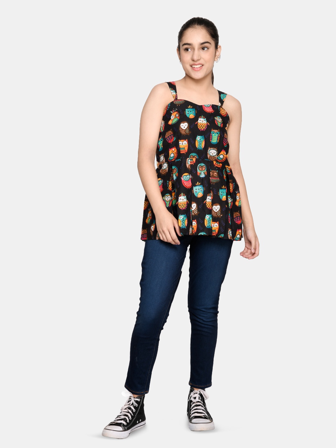 

SAKA DESIGNS Teen Girls Black & Yellow Printed Cotton Top