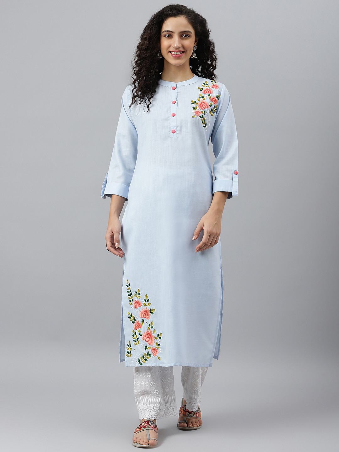 

V TRADITION Women Blue Floral Embroidered Kurta