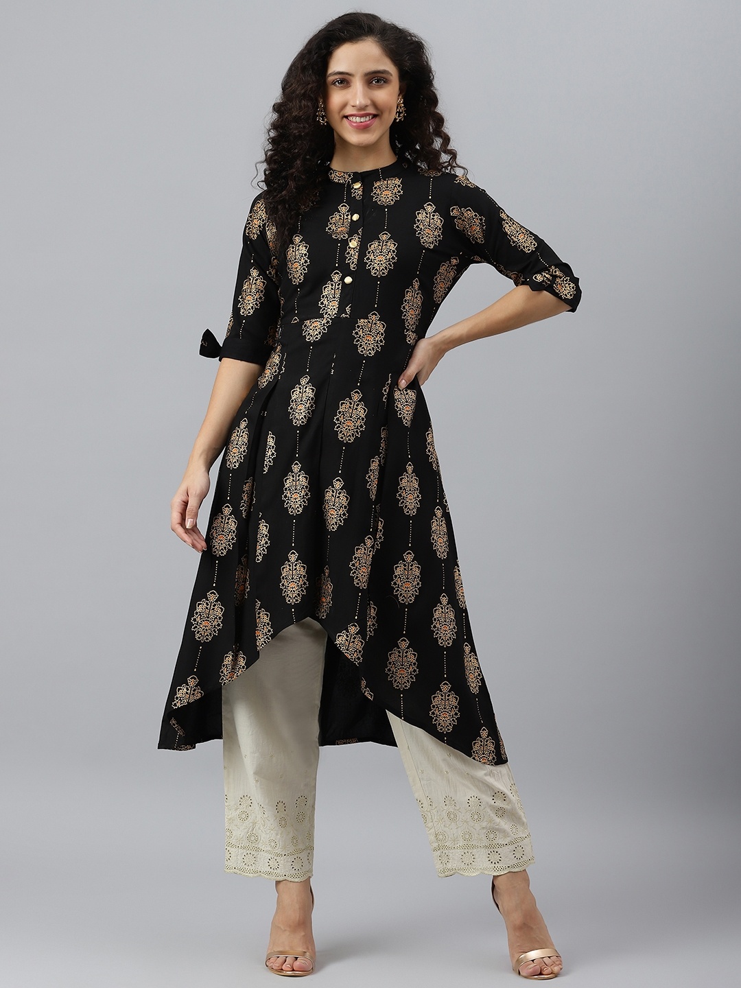 

V TRADITION Women Black & Golden Ethnic Motifs Printed Kurta