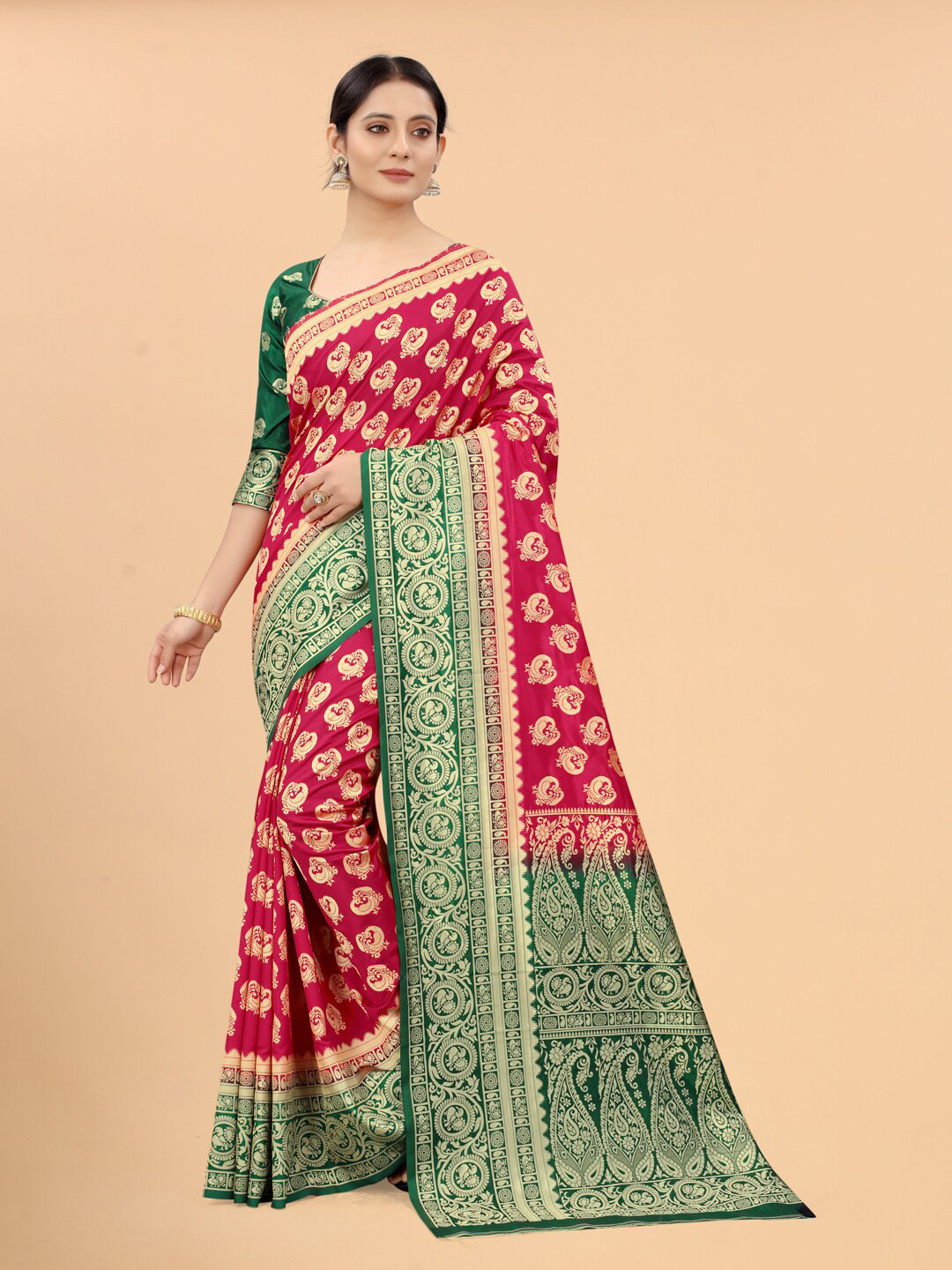 

SATYAM WEAVES Red & Green Ethnic Motifs Zari Silk Cotton Banarasi Saree
