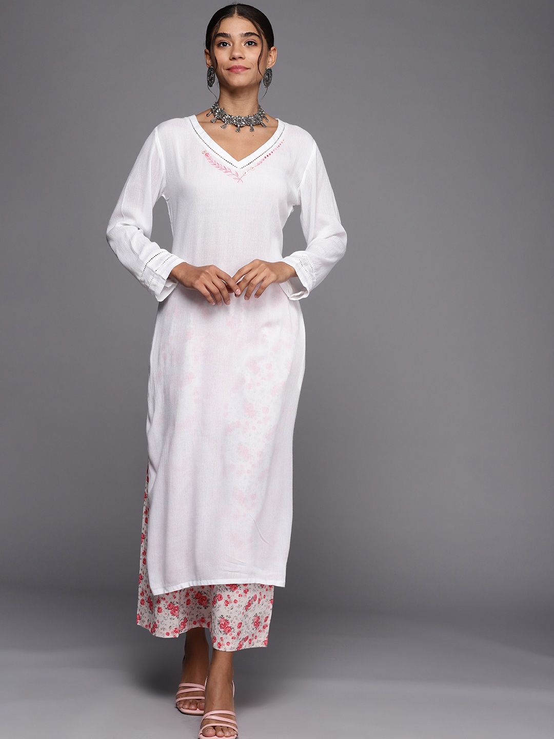 

PINKSKY Women White Floral Embroidered Pure Cotton Kurta with Palazzos