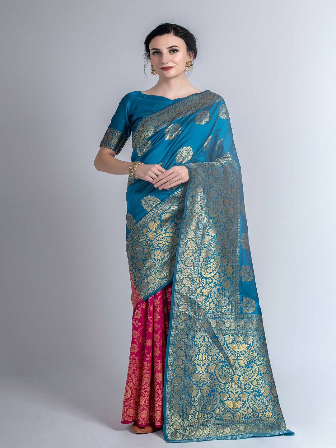 

Lilots Blue & Fuchsia Ethnic Motifs Zari Silk Blend Half and Half Kota Saree