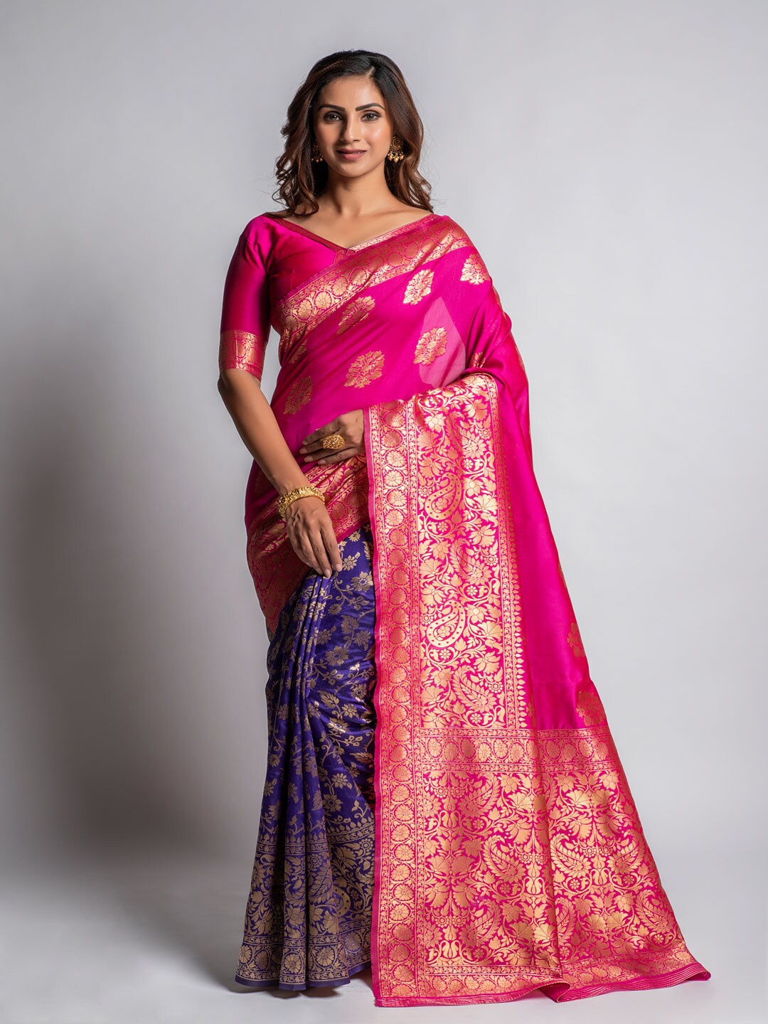 

Lilots Pink & Purple Floral Zari Silk Blend Kota Saree