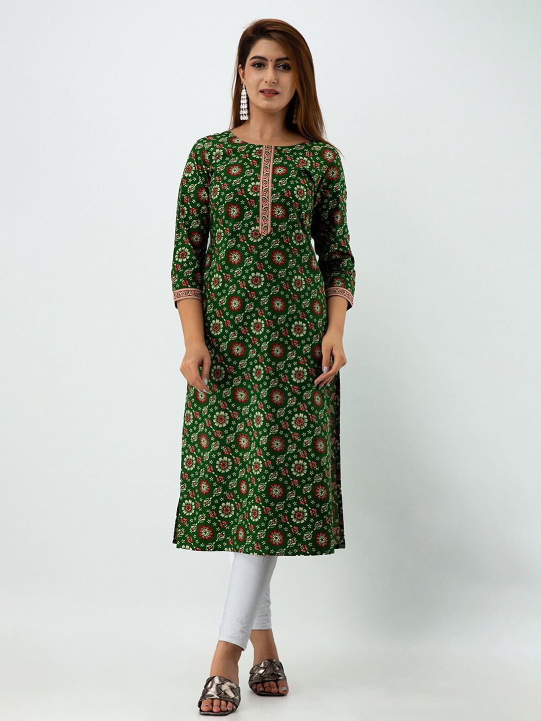

SKY SHOPPIE Women Green & Red Floral Printed Kurta
