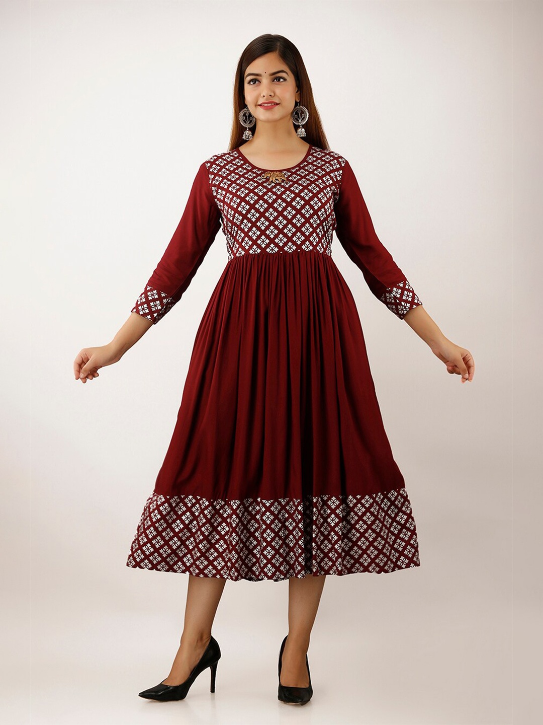 

SKY SHOPPIE Women Maroon Floral Printed Anarkali Kurta