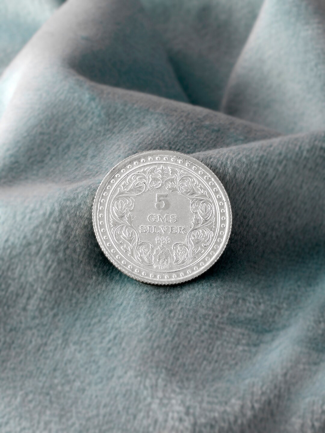 

Silvermerc Designs 5 G Circular 999 Silver Coin