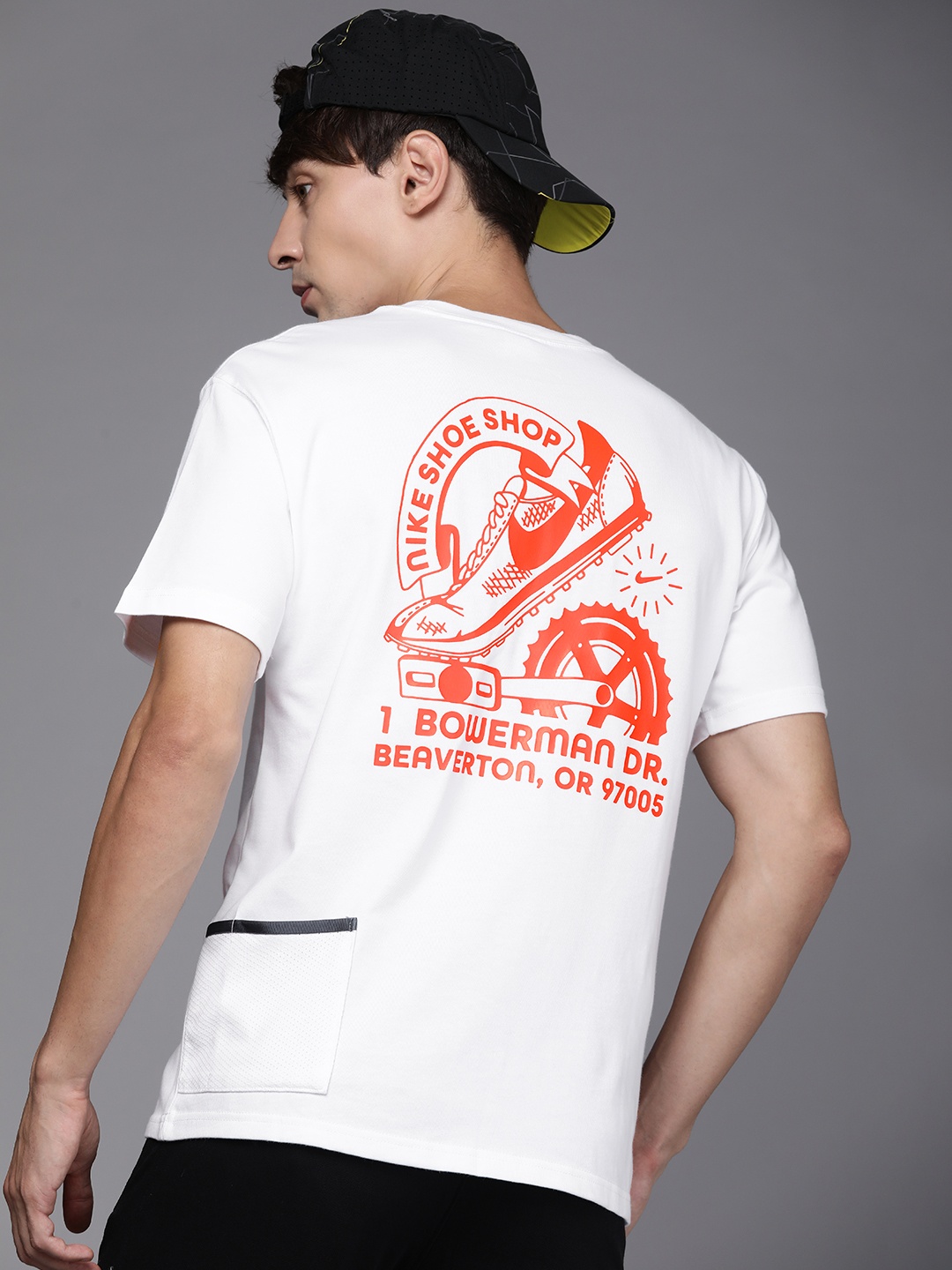 

Nike Men White & Orange Graphic Printed T-shirt