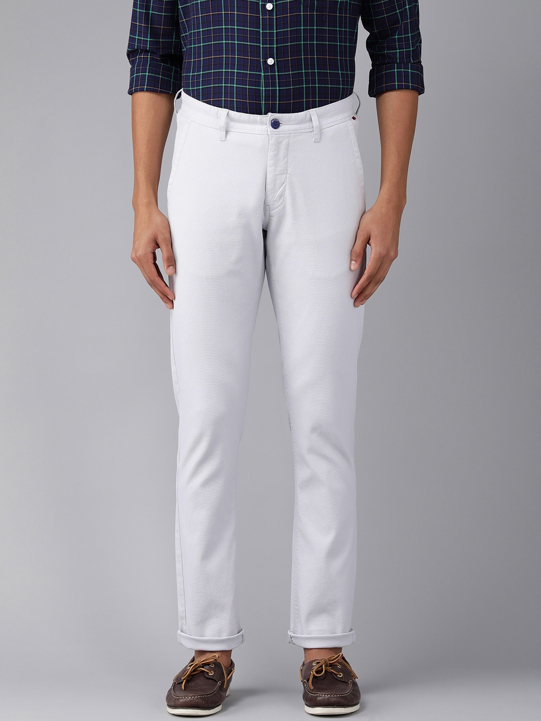 

Van Heusen Sport Men Lavender Self Design Tapered Fit Regular Trousers