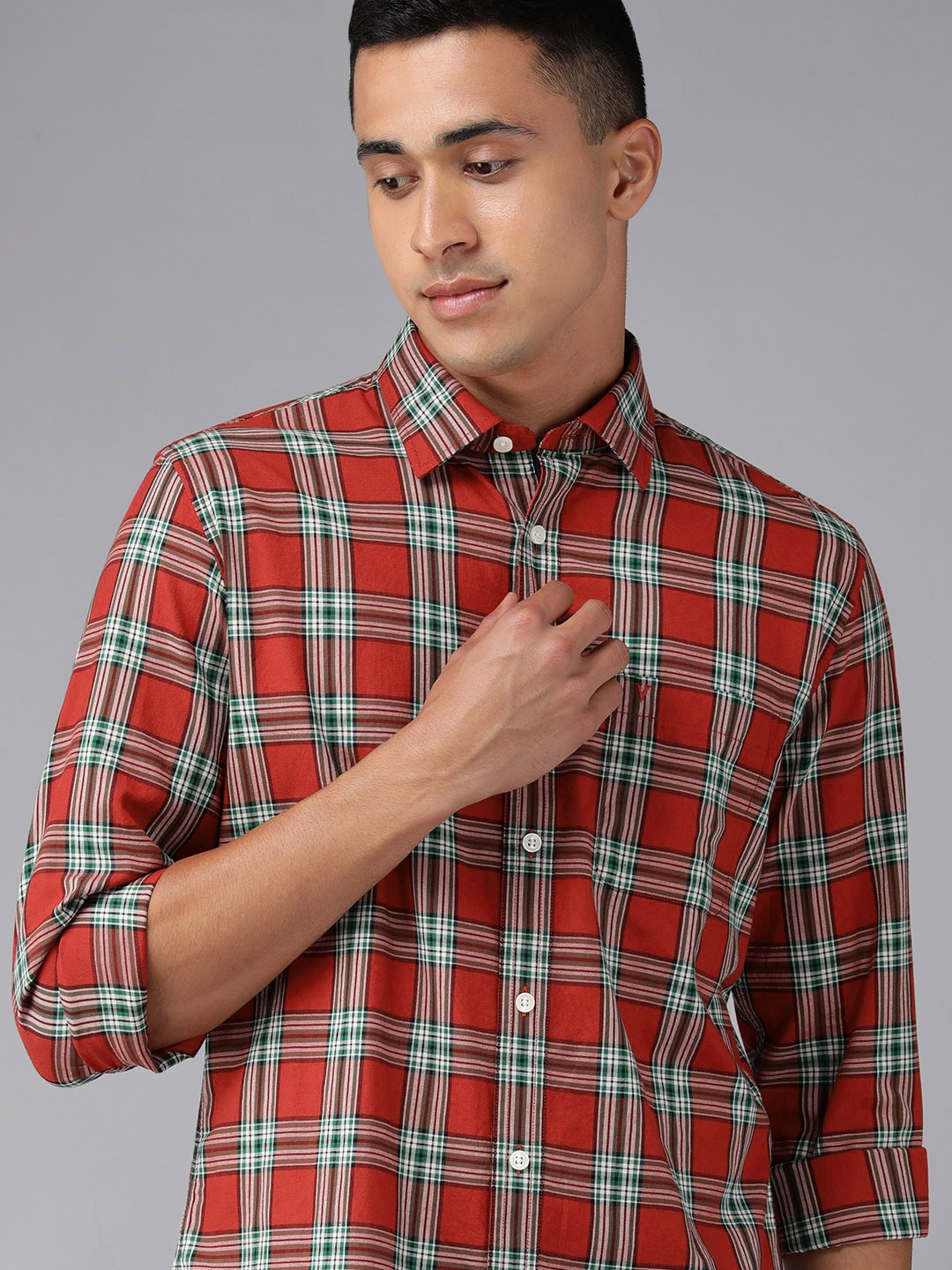 

Van Heusen Sport Men Red & Grey Slim Fit Checked Pure Cotton Casual Shirt