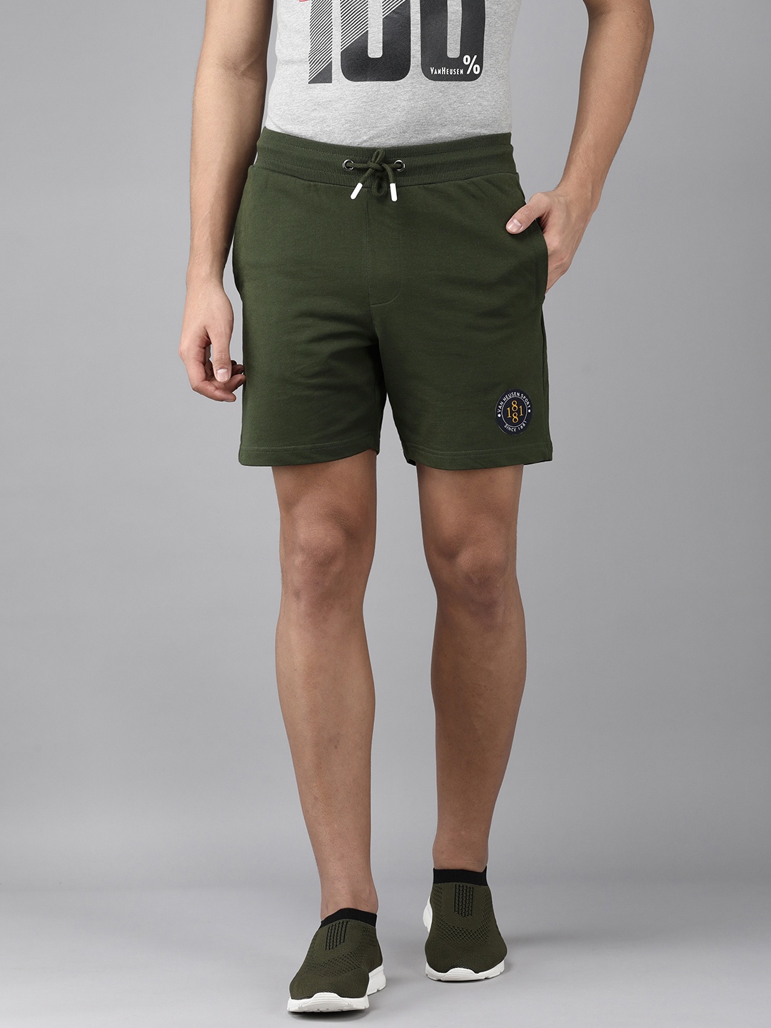 

Van Heusen Sport Men Olive Green Solid Mid Rise Casual Shorts