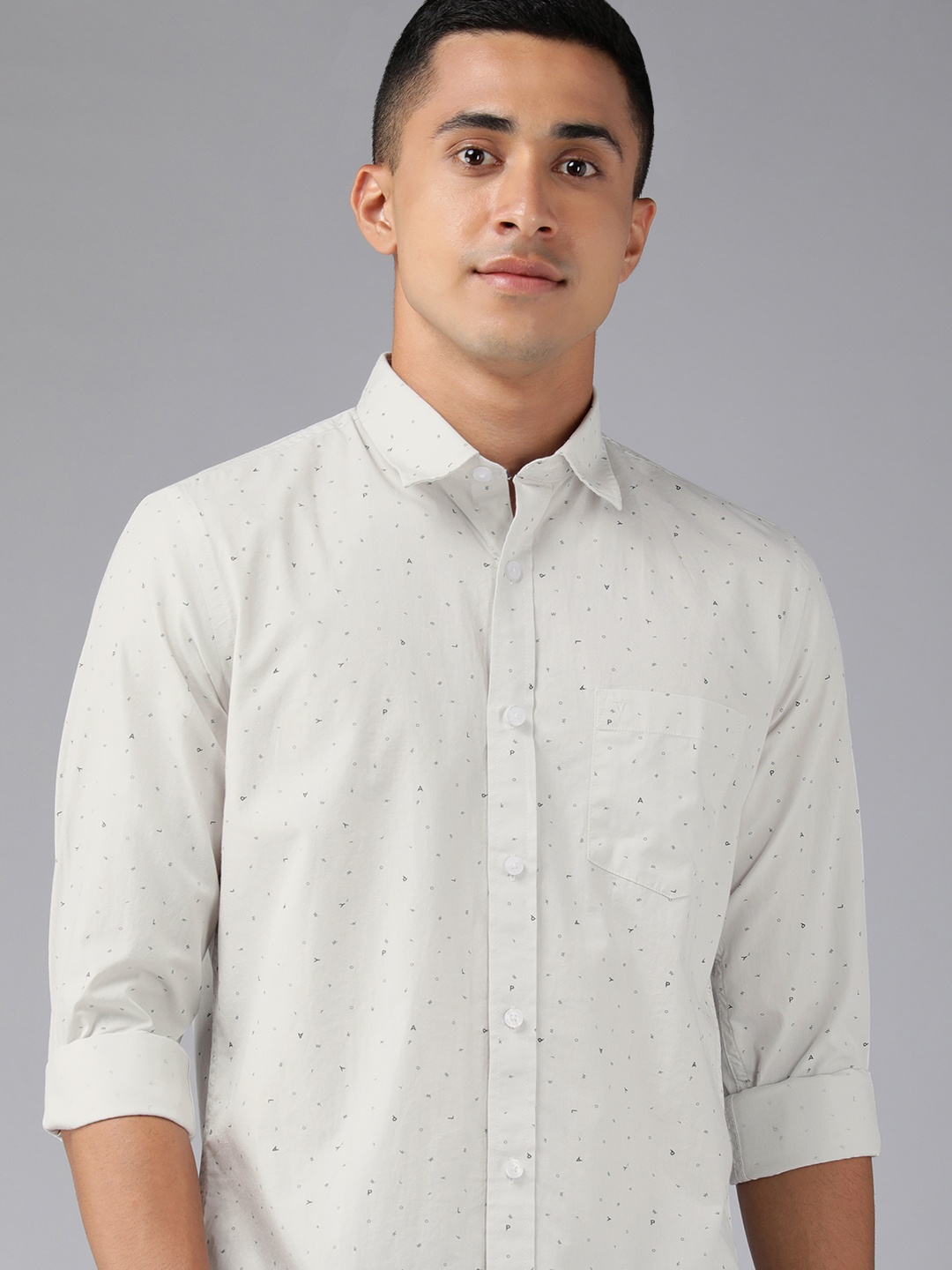 

Van Heusen Sport Men White& Green Printed Slim Fit Pure Cotton Casual Shirt