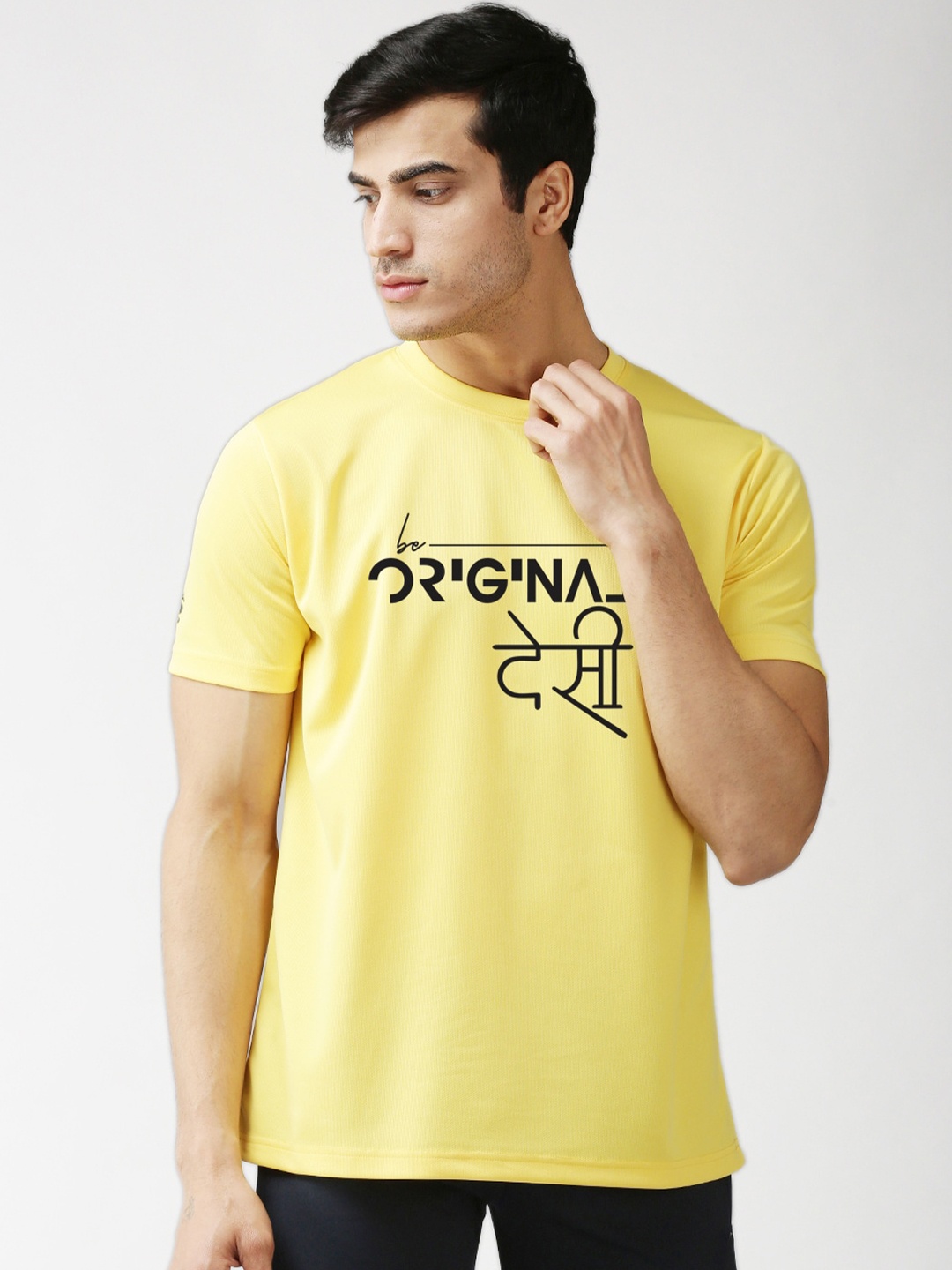 

EPPE Men Yellow Typography Printed Sports T-shirt
