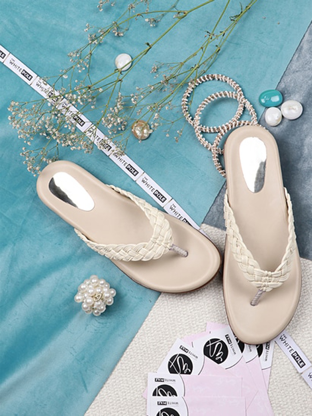 

THE WHITE POLE Women White Ethnic Open Toe Flats
