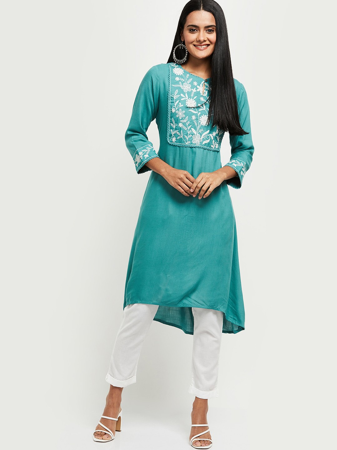 

max Women Blue Yoke Design Keyhole Neck Asymmetric Kurta