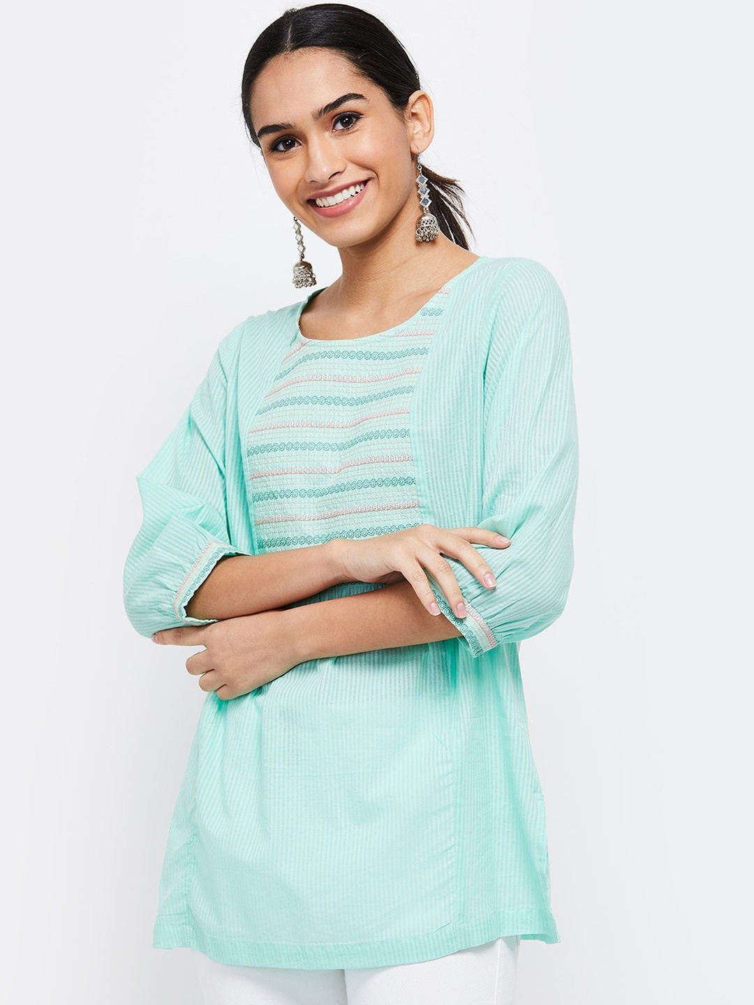 

max Women Green Striped Kurti