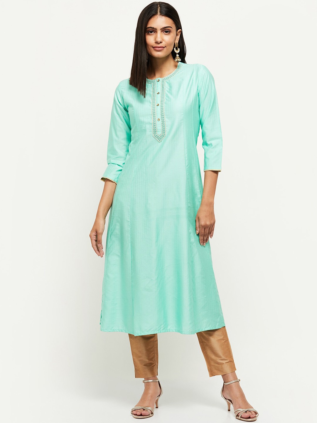 

max Women Green Round Neck Thread Work Anarkali Kurta