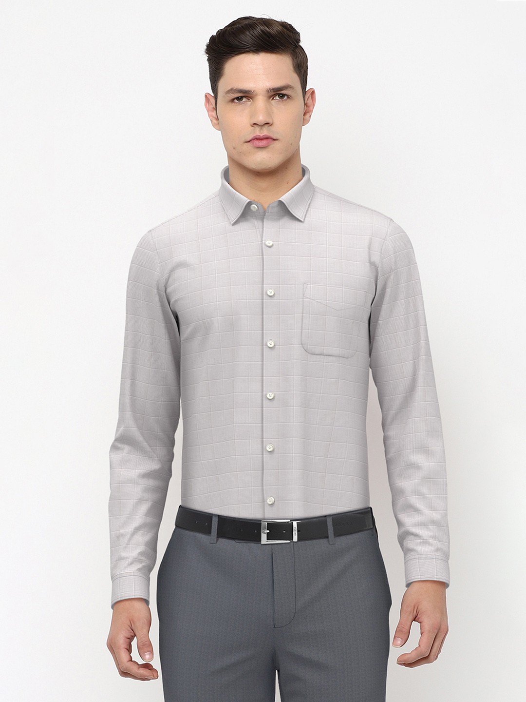 

Peter England Men Grey Checked Full Sleeve Formal Shirt