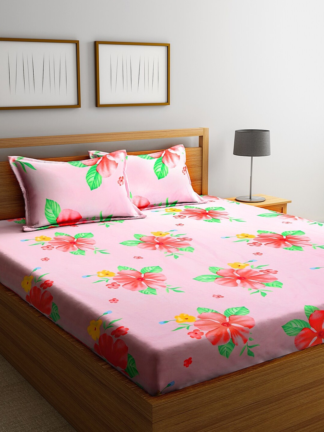 

KLOTTHE Pink Floral 300 TC King Bedsheet with 2 Pillow Covers