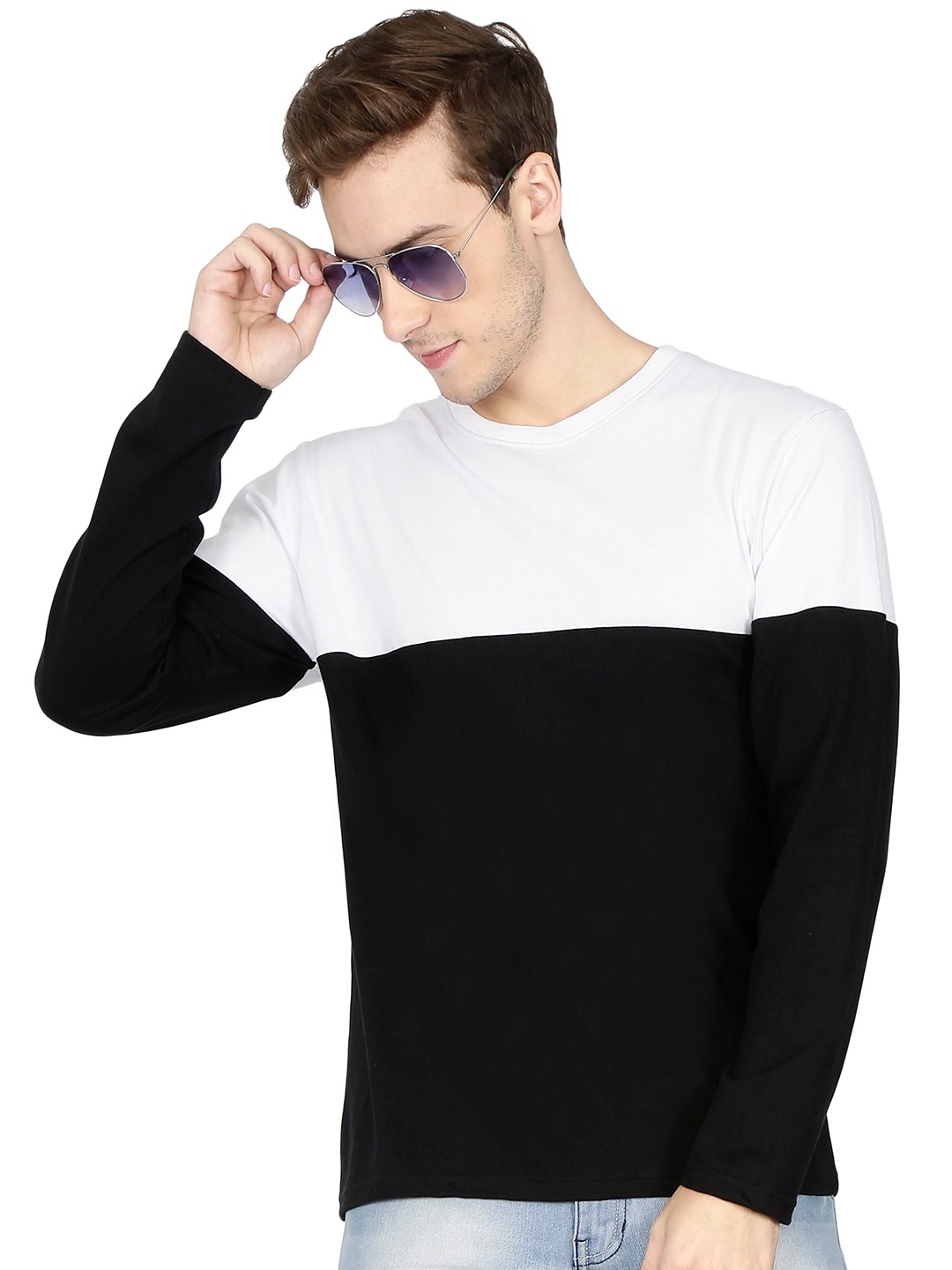 

Fleximaa Men Black & White Colourblocked Cotton T-shirt