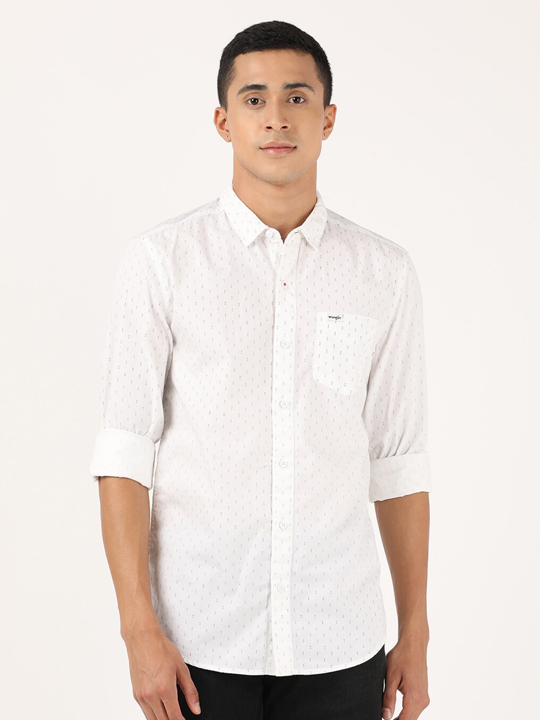 

Wrangler Men White Classic Slim Fit Printed Casual Shirt
