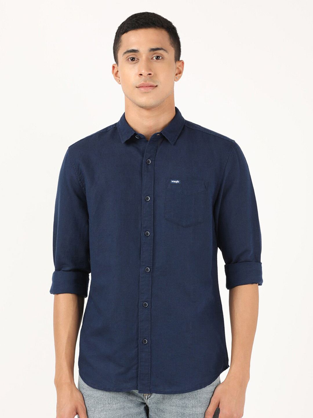 

Wrangler Men Blue Classic Casual Shirt