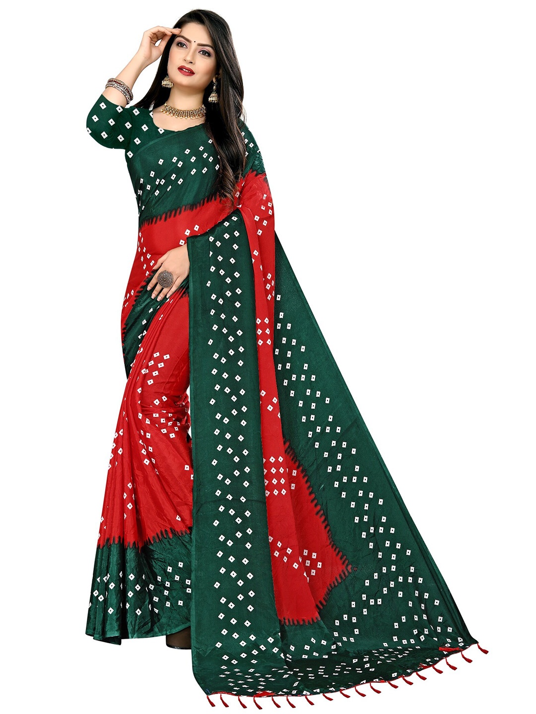 

LAHEJA Red & Green Bandhani Printed Saree