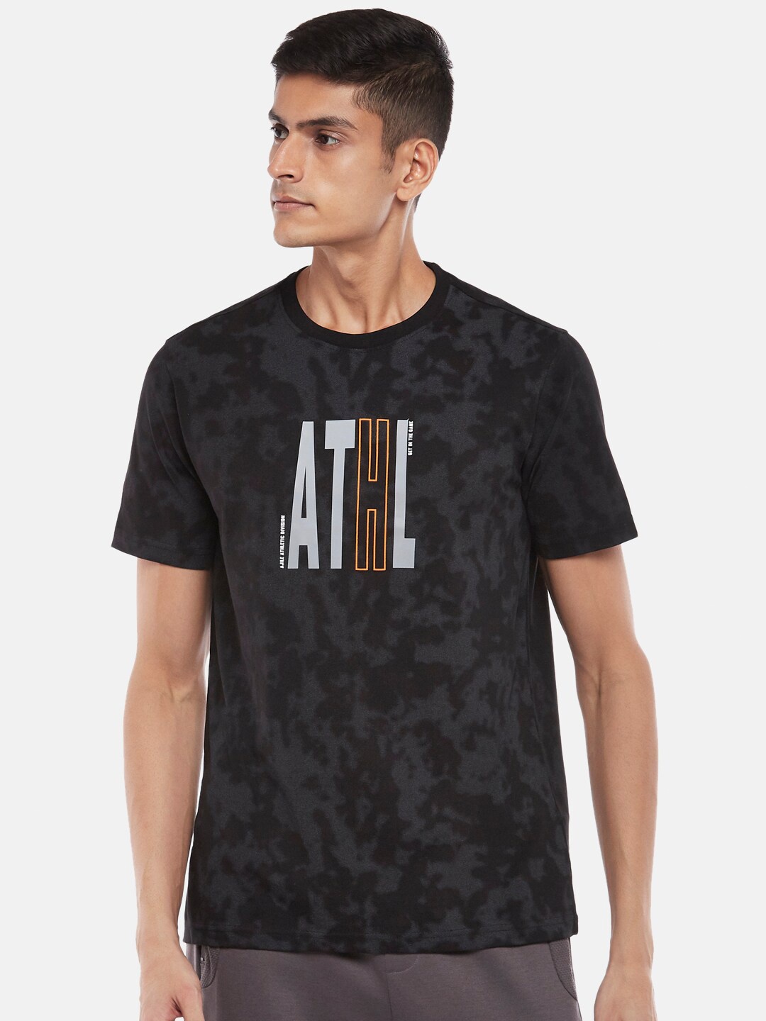 

Ajile by Pantaloons Men Black Printed Cotton Slim Fit T-shirt