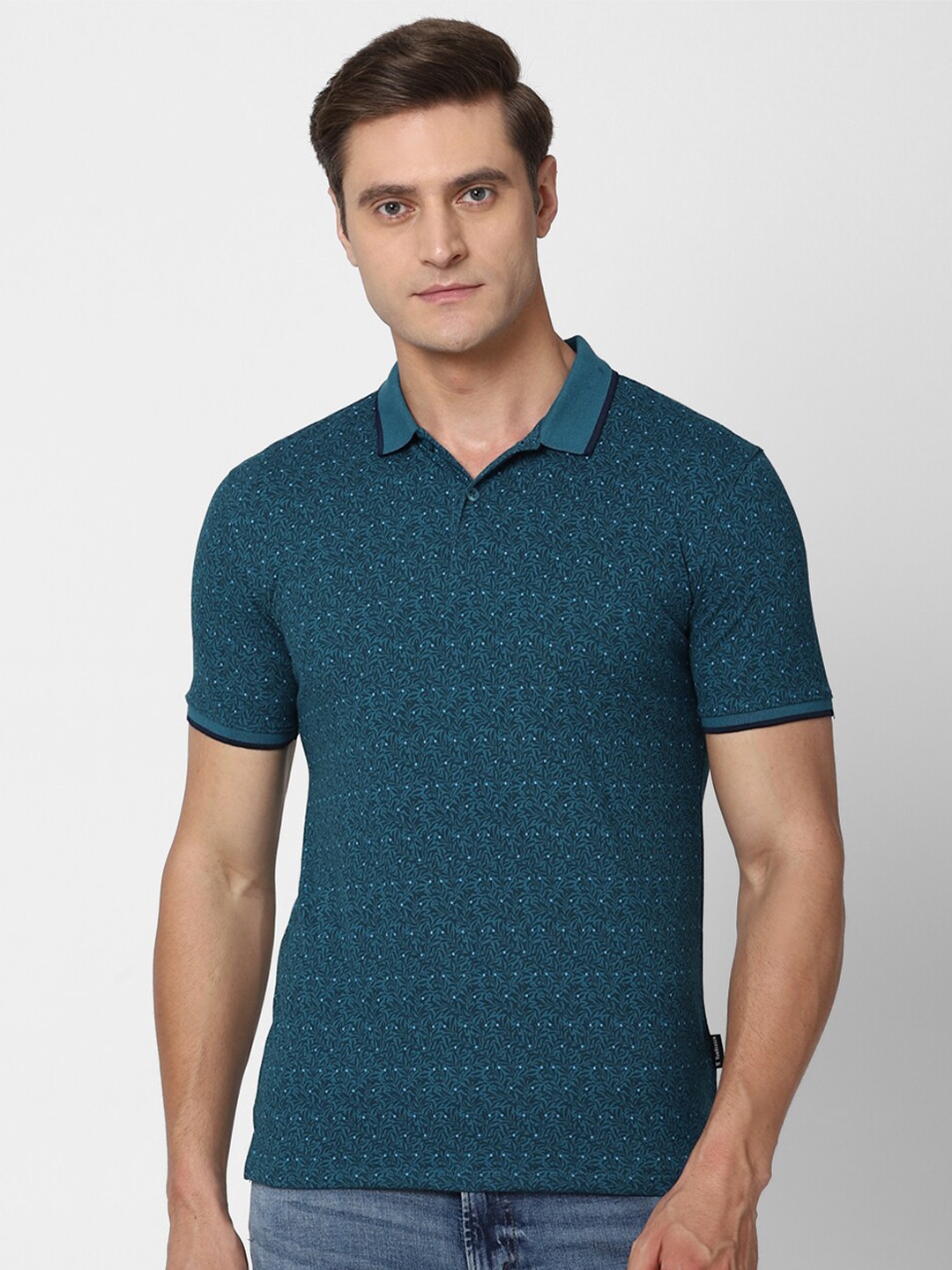 

V Dot Men Green Printed Cotton Polo Collar Slim Fit T-shirt
