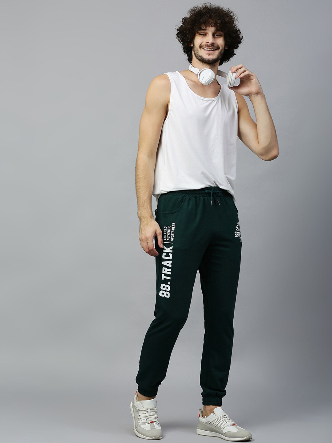 

Hubberholme Men Green Solid Track Pant