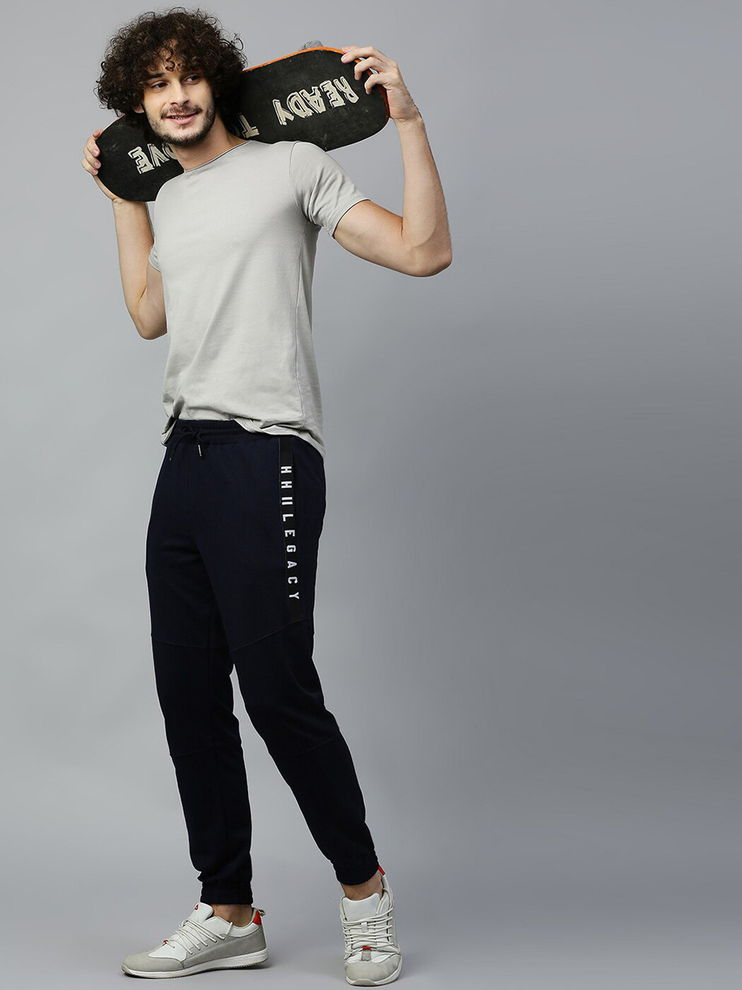 

Hubberholme Men Navy Blue Solid Track Pants