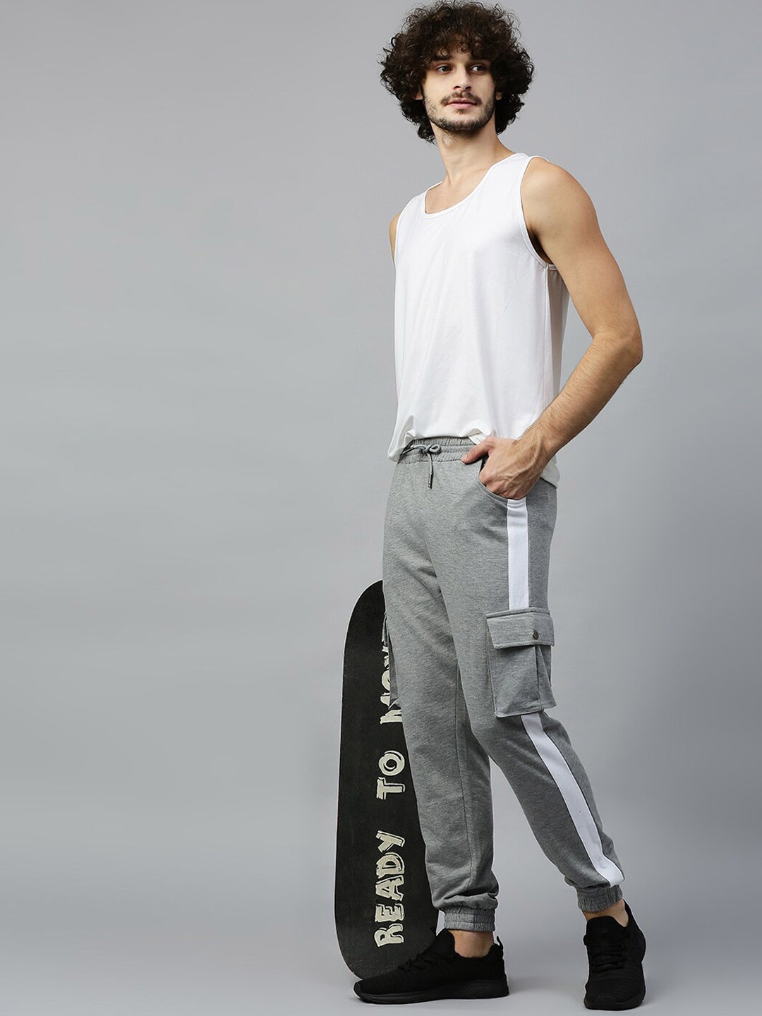 

Hubberholme Men Grey Melange Solid Track Pants