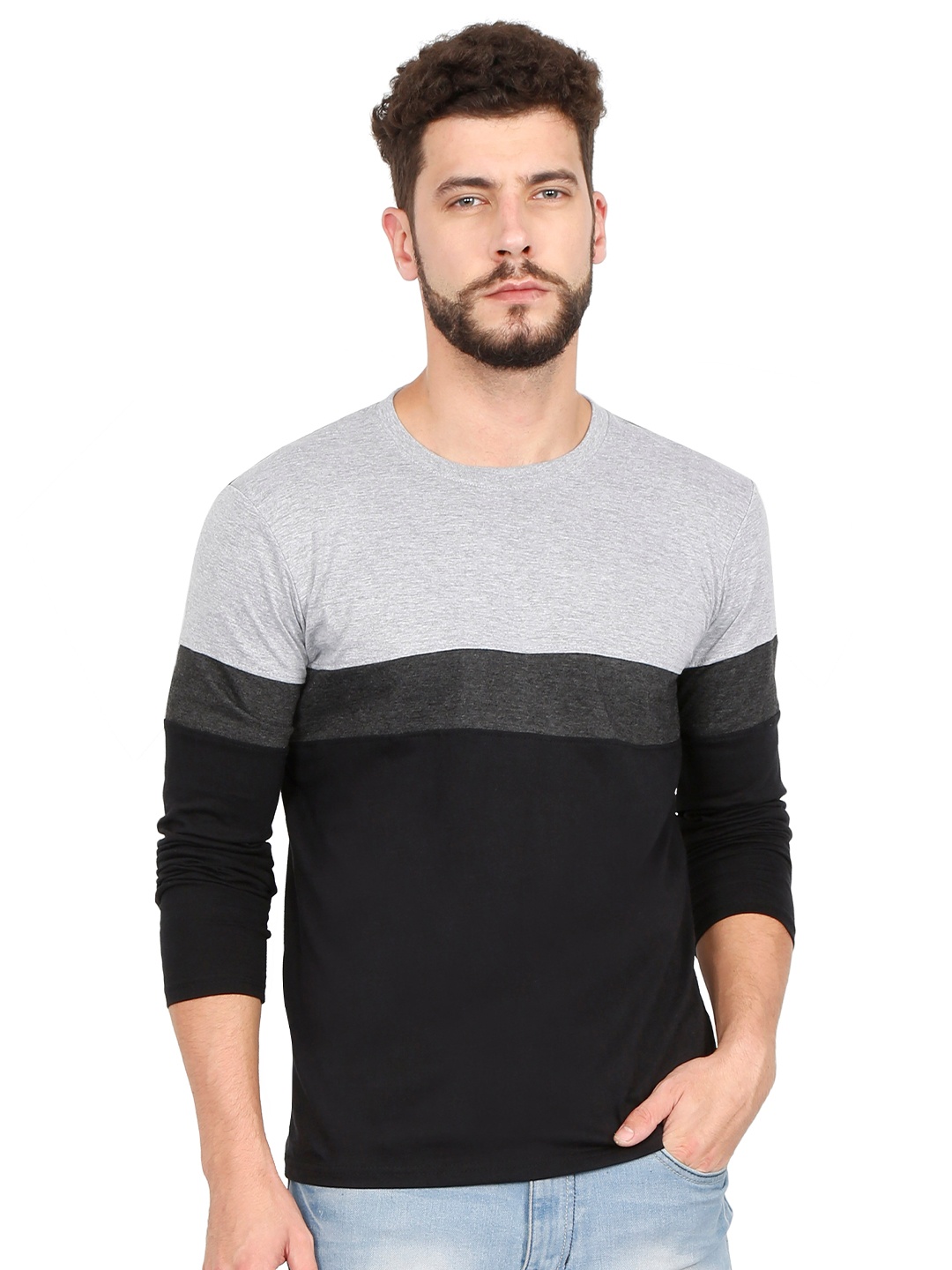 

Fleximaa Men Grey & Black Colourblocked Cotton T-shirt