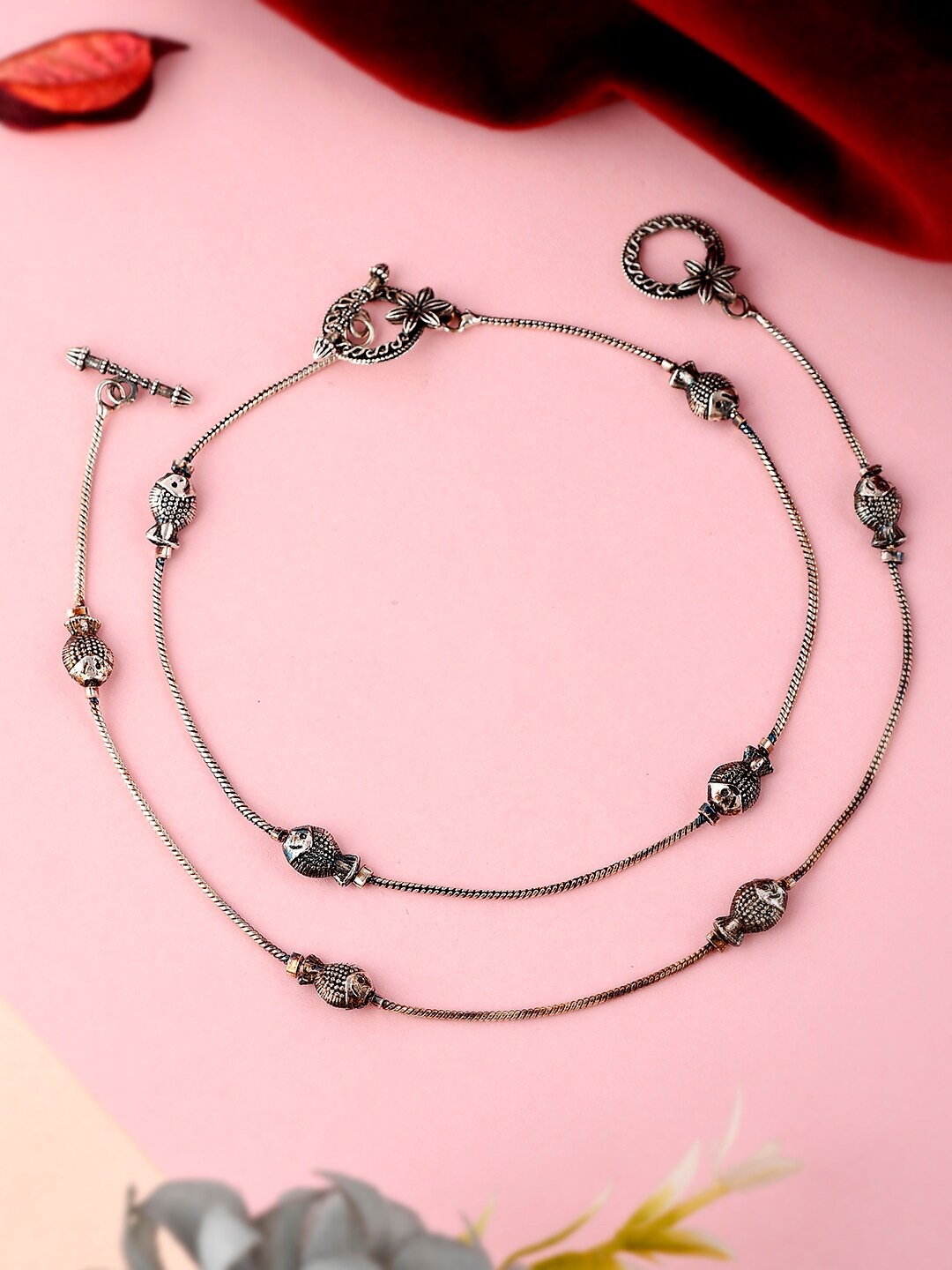 

Silvermerc Designs Women Silver-Toned & Gold-Plated Fish Charm Beaded Anklet