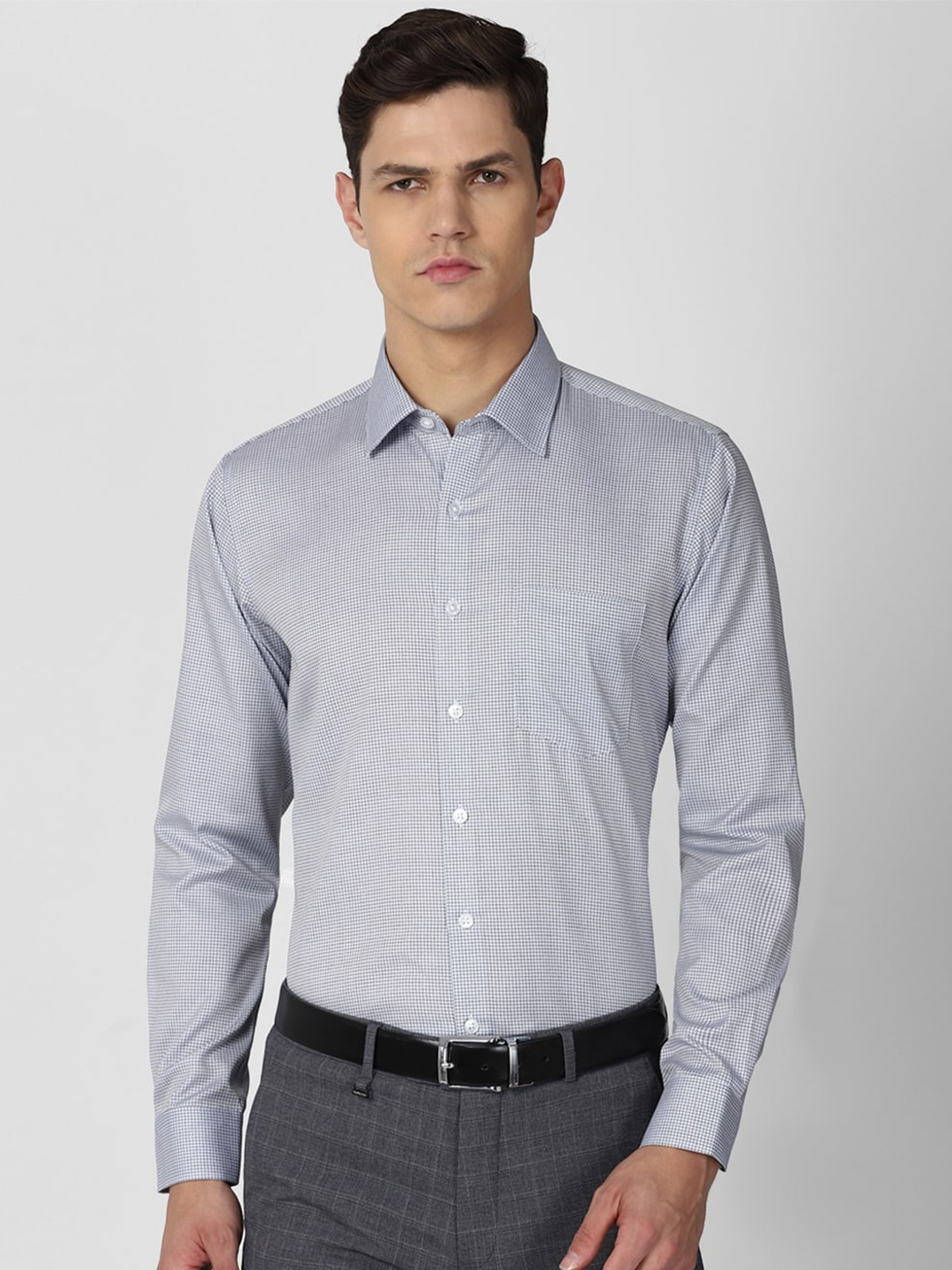 

Van Heusen Men Grey Slim Fit Checked Formal Shirt