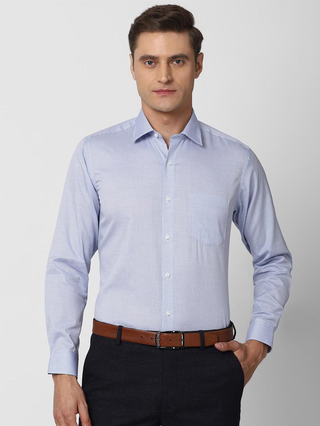 

Van Heusen Men Blue Checked Formal Shirt