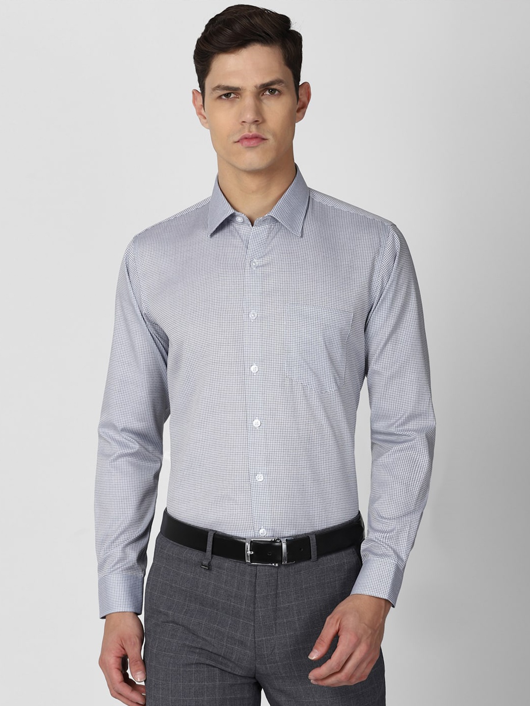 

Van Heusen Men Grey Slim Fit Checked Formal Shirt