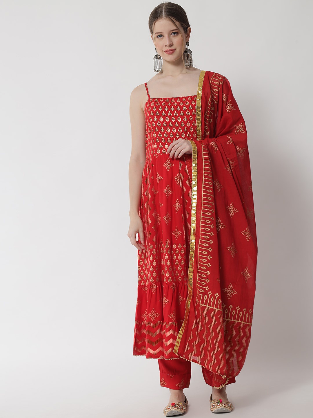 

IkDaiya Women Red Ethnic Motifs Printed Tiered Kurti with Trousers & With Dupatta
