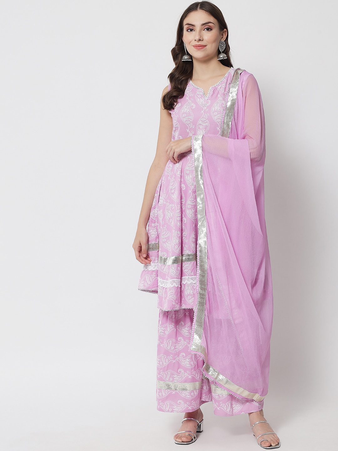 

IkDaiya Women Pink Floral Printed Empire Gotta Patti Kurta with Palazzos & Dupatta