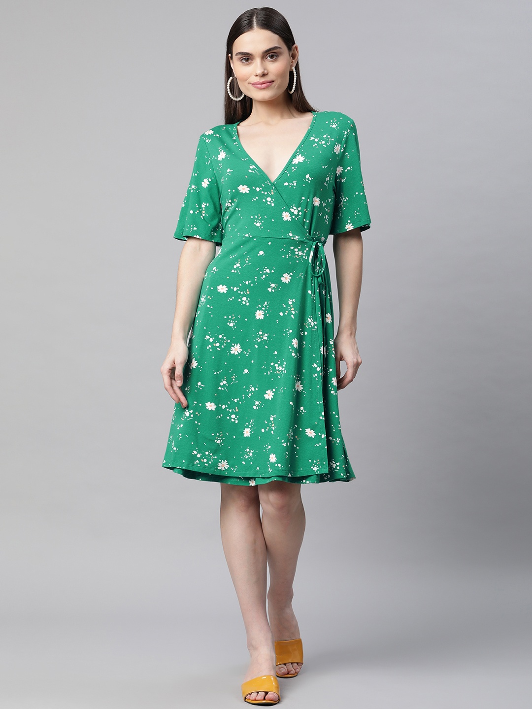

Marks & Spencer Green & White Jersey Floral Print Knee-Length Wrap Dress