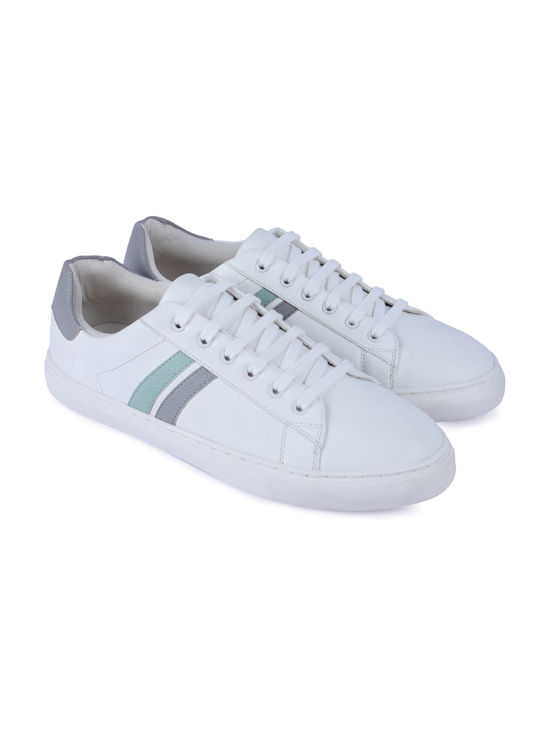 

Lancer Men White Sneakers