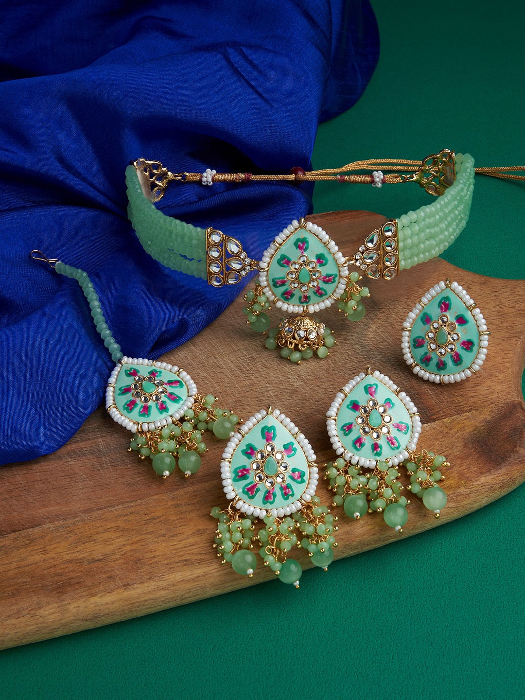 

Zaveri Pearls Gold Plated & Pink Meenakari Kundan Studded Jewellery Set, Green